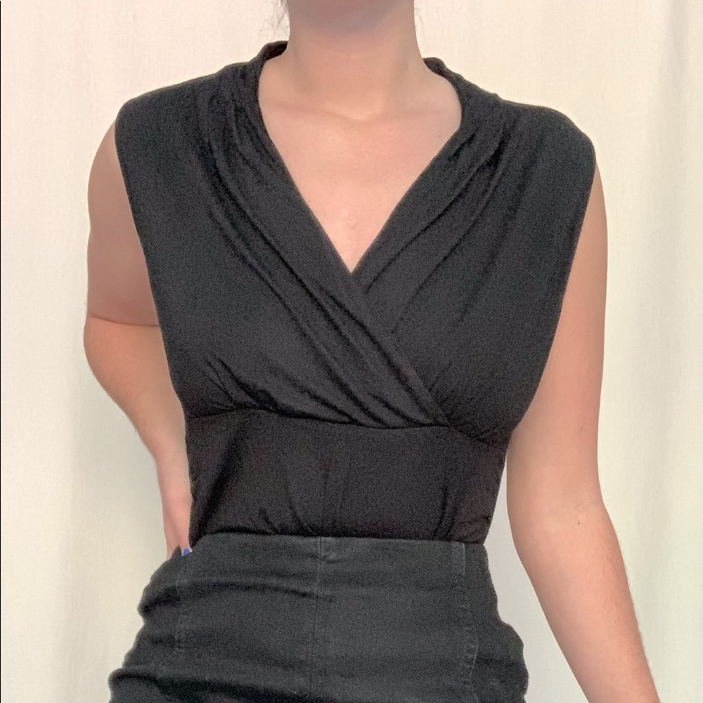 Black 90’s Gathered V-Neck Blouse